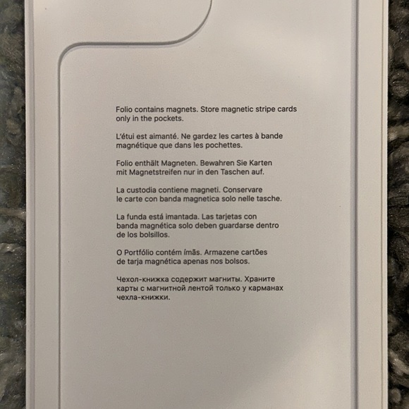 New APPLE IPhone 11 Pro Max Leather Folio Case in Black - Picture 13 of 14